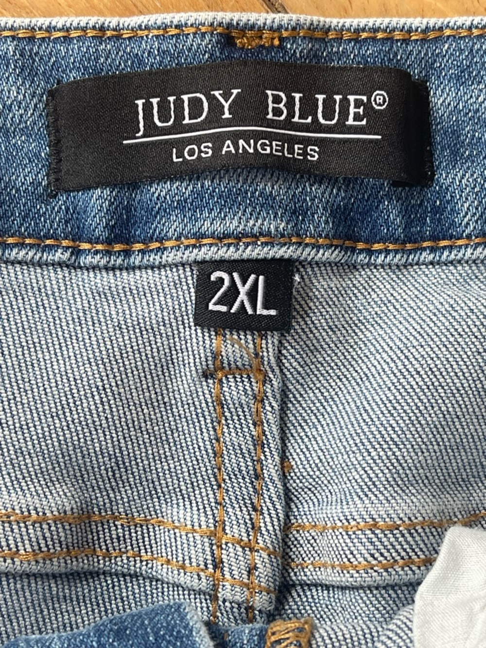 Judy Blue Plus Sz 2XL Serape Patch Distressed Denim Shorts Mid Rise Raw Hem NWT - Picture 5 of 14
